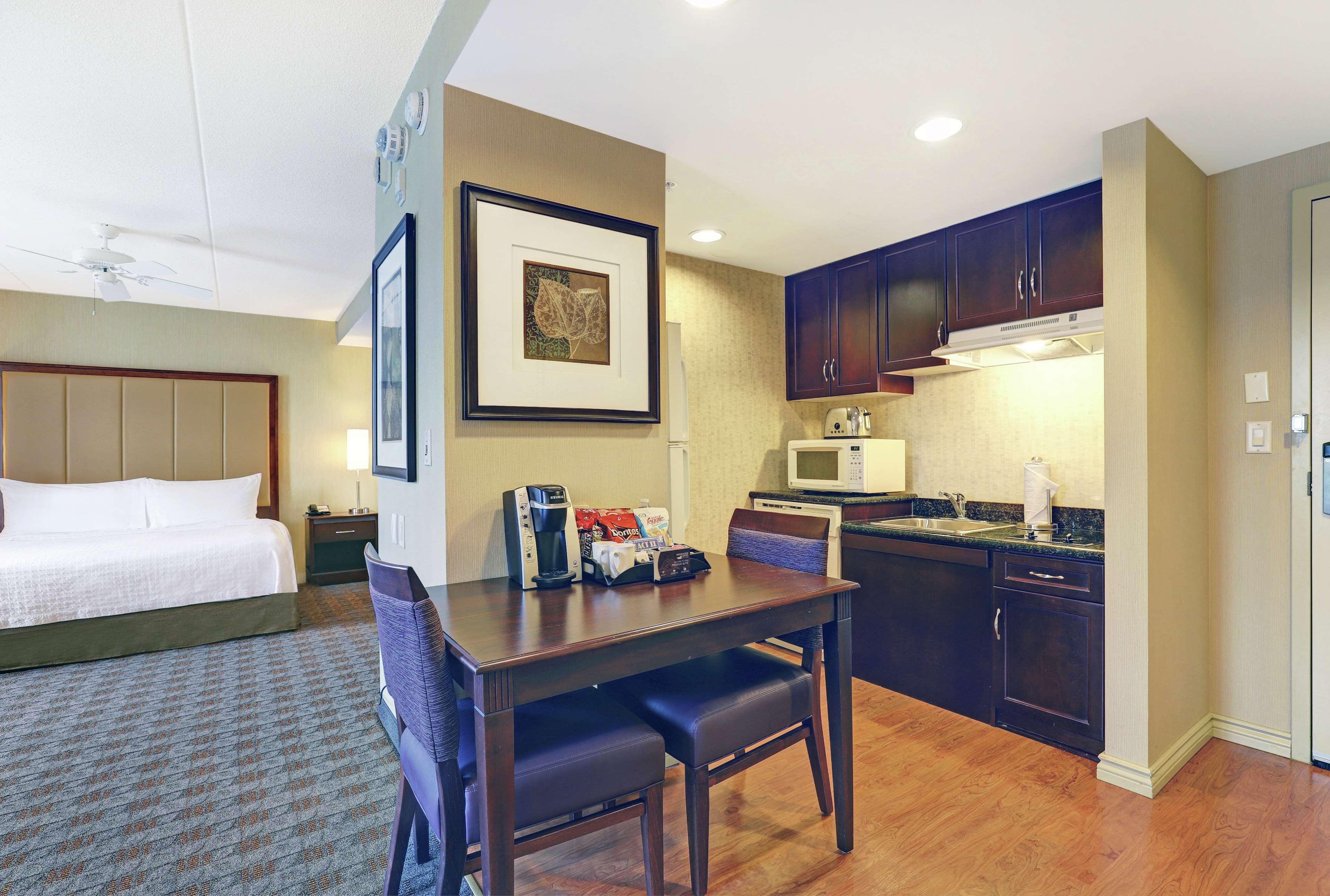 Homewood Suites By Hilton Cambridge-Waterloo, Ontario Exterior foto
