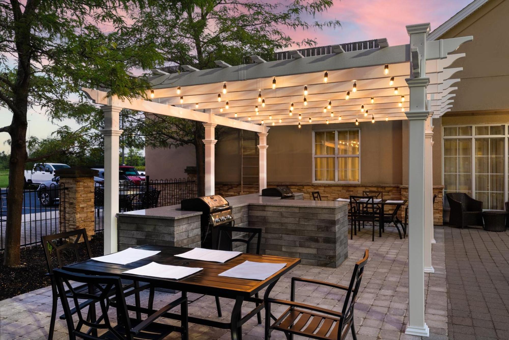 Homewood Suites By Hilton Cambridge-Waterloo, Ontario Exterior foto